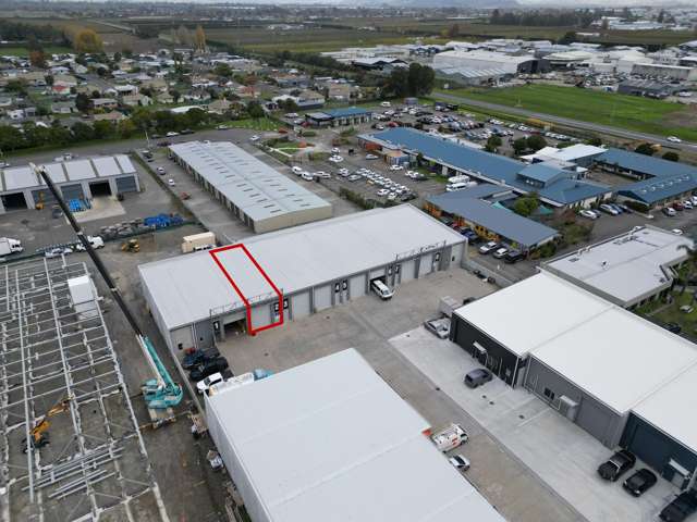 107sqm Industrial unit