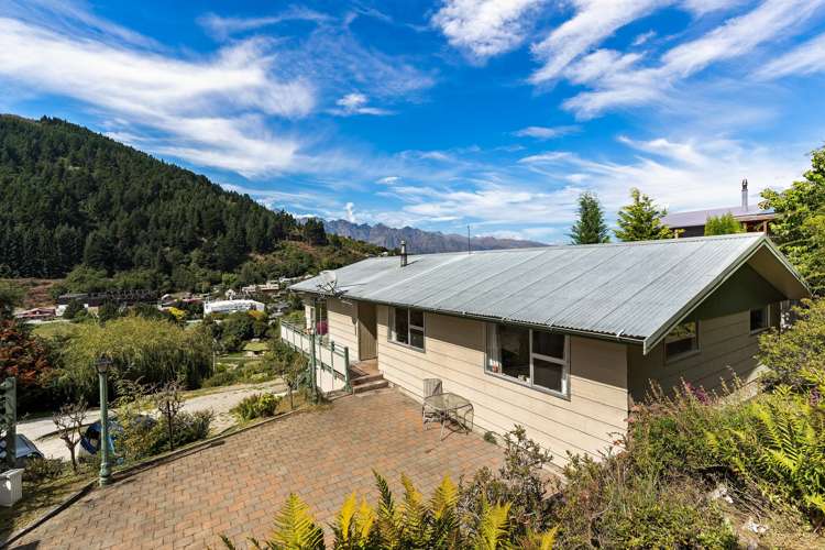 36 Huff Street Queenstown_18