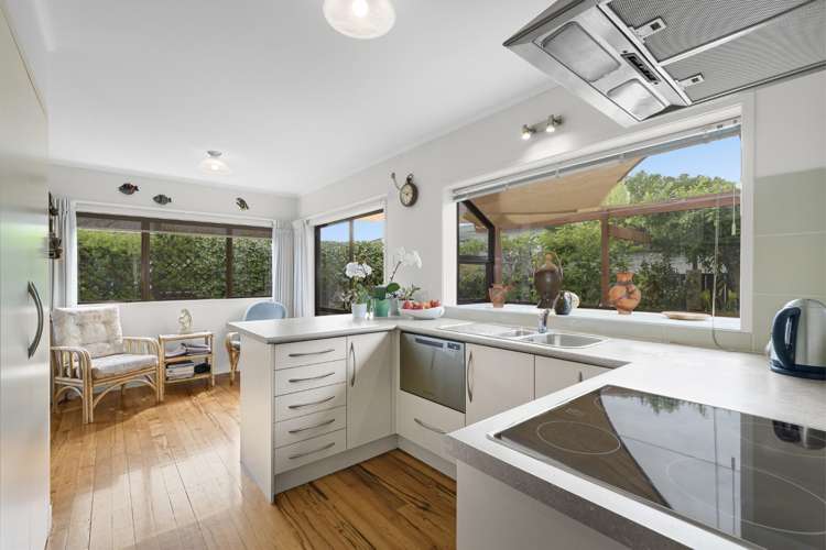 25 Matua Road Matua_1