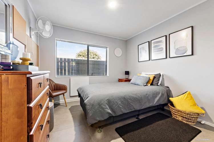 3 Splendour Close Henderson_12