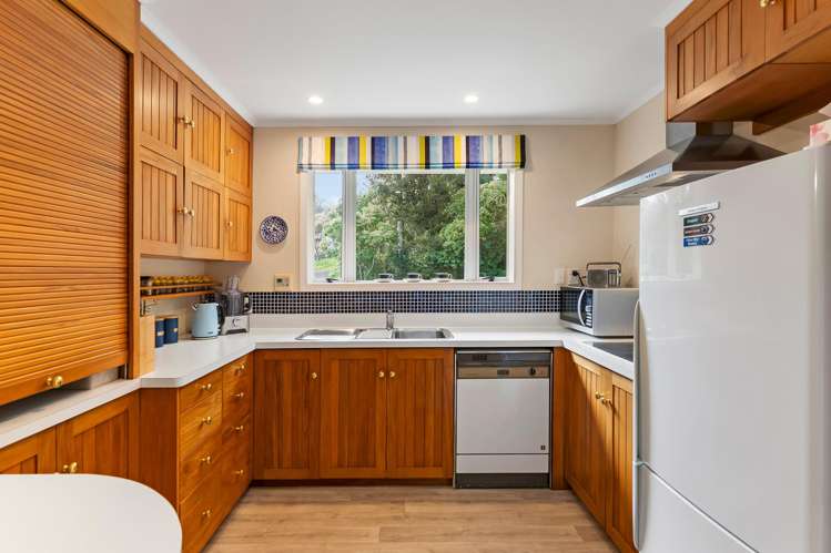 4 Freemans Way Pinehaven_14