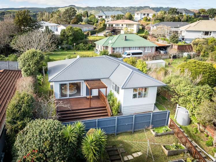 13A Huia Street Tawa_1