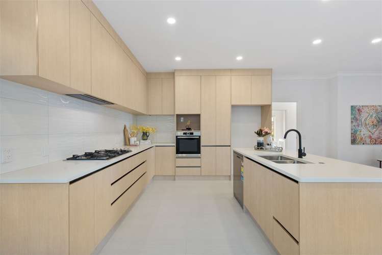 38 Jane Eyre Drive Somerville_11