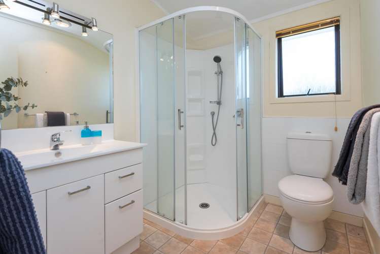 58 Marine Parade Mellons Bay_14