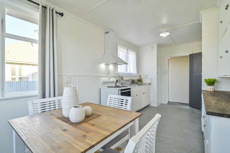 403 Montgomery Street Raureka_7