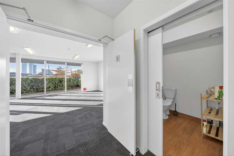 5/2 William Lewis Drive Sockburn_8