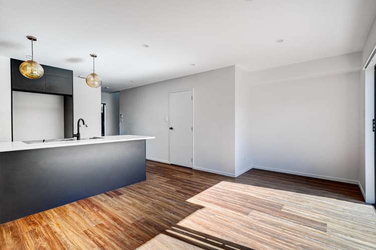 181 Portage Road New Lynn_10