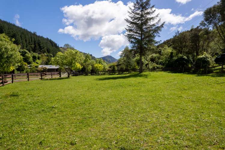 264 Lud Valley Road Hira_23