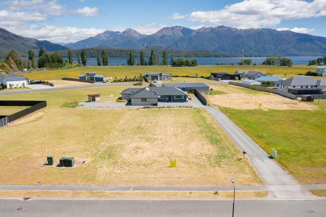 9 Breaksea Street Te Anau_3