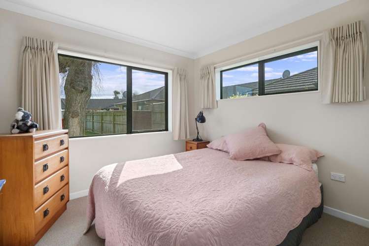 30 Ian Peter Way Otaki_8