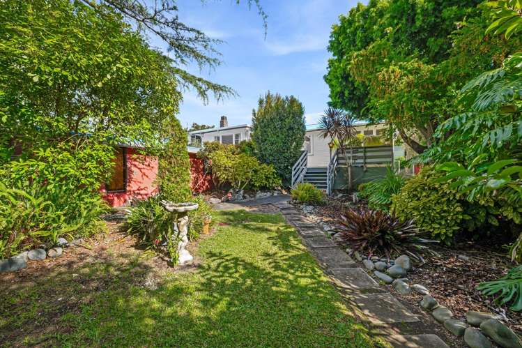 25 Lowtherhurst Road Massey_1