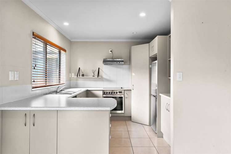 6 Brunswick Rise Mangere_7