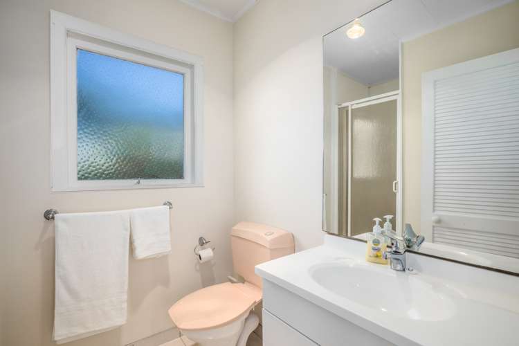 80a Mana View Road Paremata_11