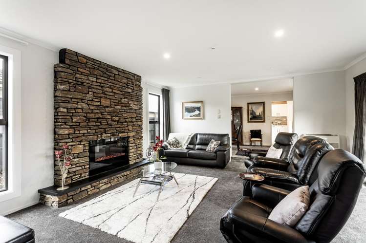 215 Bay View Road St Clair_10