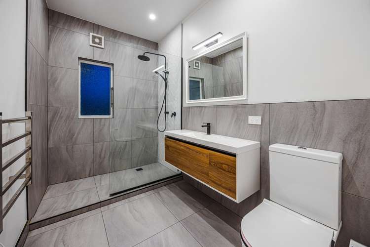 1/5 Akehurst Avenue New Lynn_10