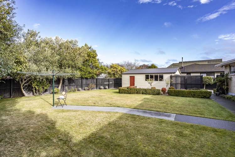 56 Lakewood Drive Burwood_22