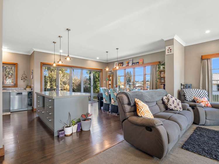 14 Tay Street Ohakune_11