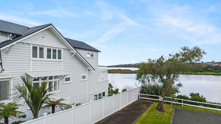 1 Bangor Street Point Chevalier_42