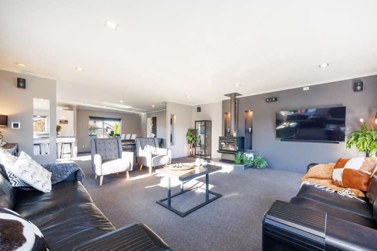 12 Liberty Grove Kelvin Grove_2