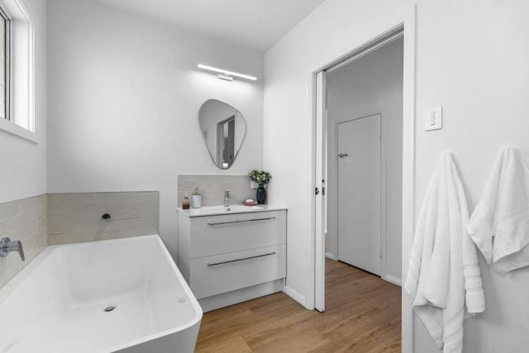 60 Wallath Road Westown_5