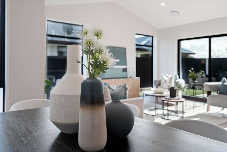 9 Hollard Crescent Lincoln_9