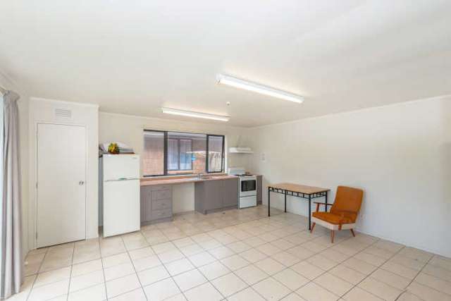 1/175a Knighton Road 1076_4