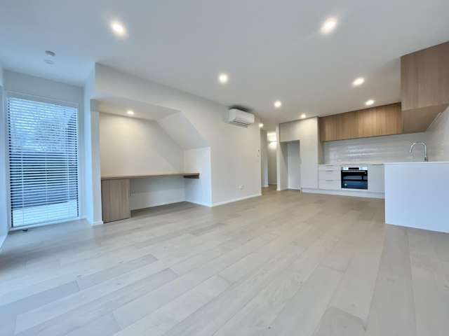 5/2 Deloraine Street Somerfield_2