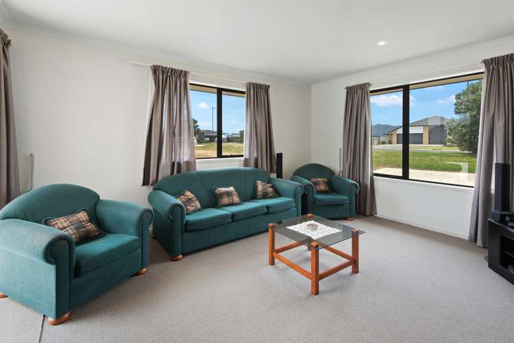 7 Sando Way One Tree Point_11