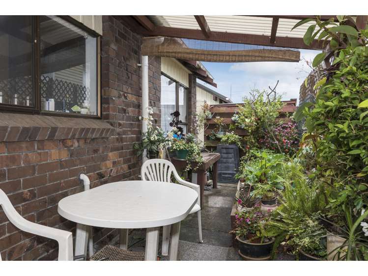 2/86 Roberts Road Te Atatu South_15