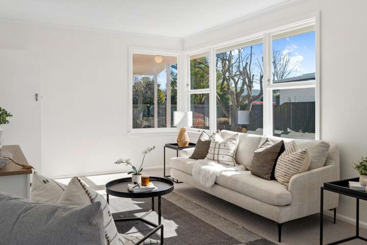 2 Freebairn Street Redwood_5