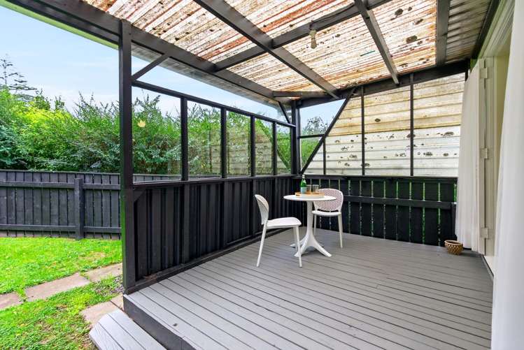 111 Judd Crescent Naenae_12