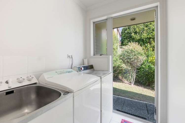 68 Rivervale Grove Stanmore Bay_14