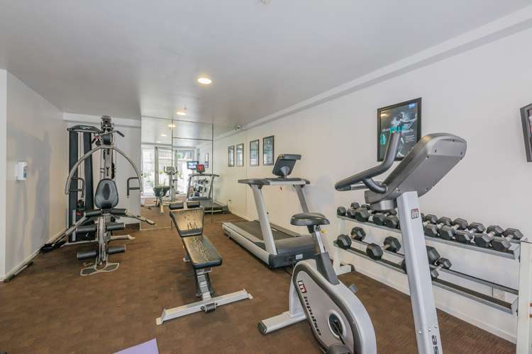 1007/10 Waterloo Quadrant Auckland Central_14