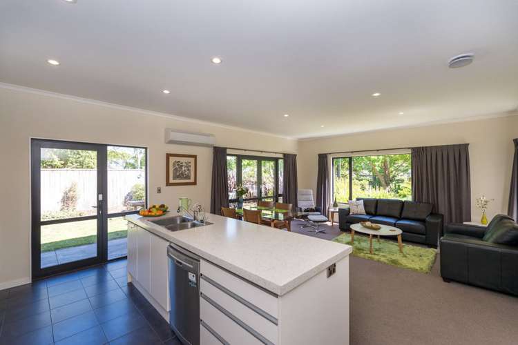8 Sunningdale Drive Stoke_7