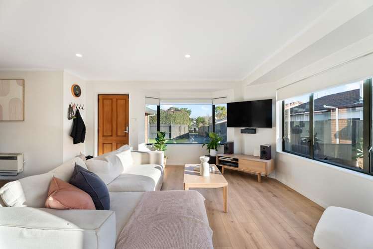 8a Craigbank Avenue New Lynn_7