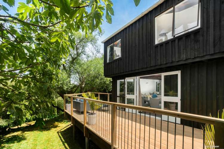 64b Mirrabooka Avenue Botany Downs_12