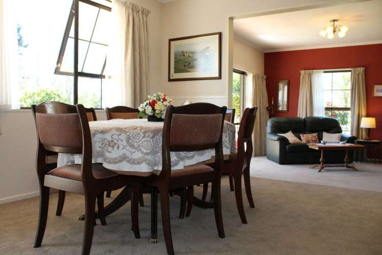 221 Middle Road Allenton_9