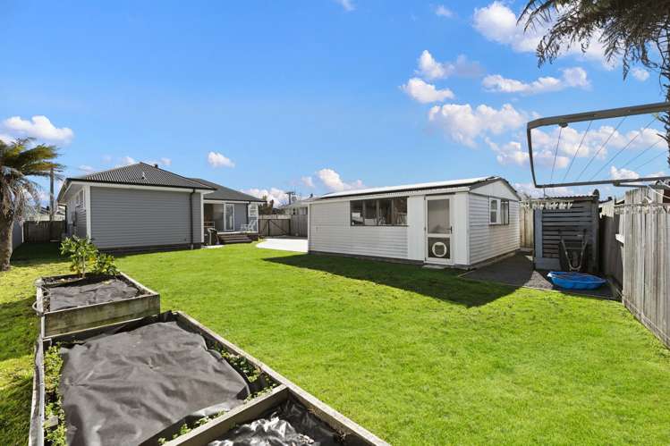 57 Masefield Drive Enderley_20