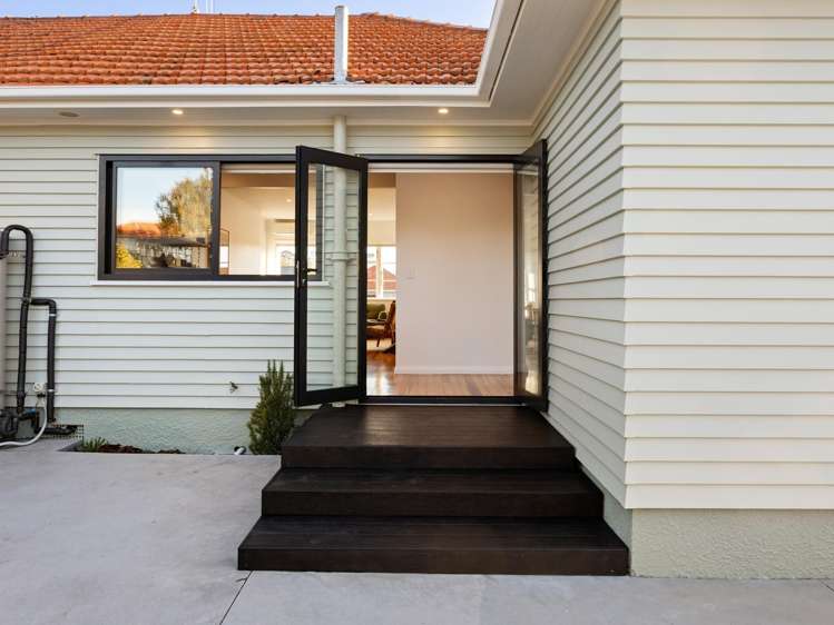 22 Plunket Terrace Hamilton East_9
