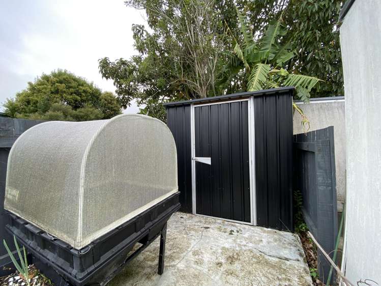 44 Flanshaw Road Te Atatu South_12