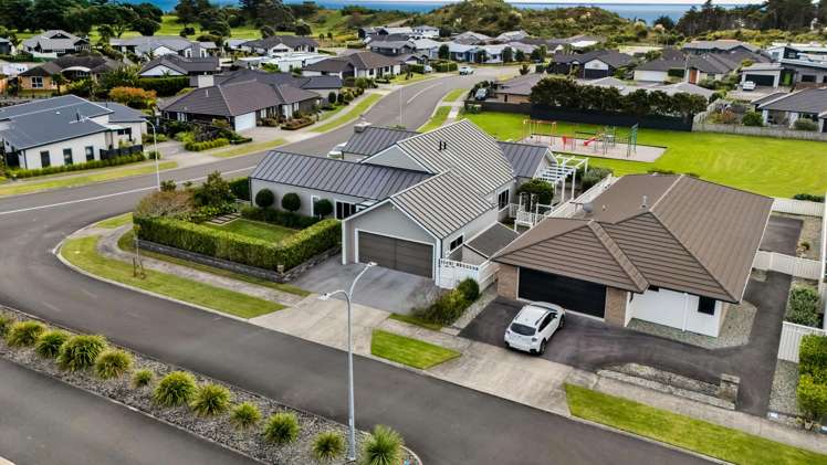 1 Gleneagles Way Waiwhakaiho_48