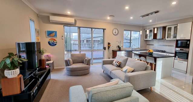 17 Arranmore Drive Flat Bush_2