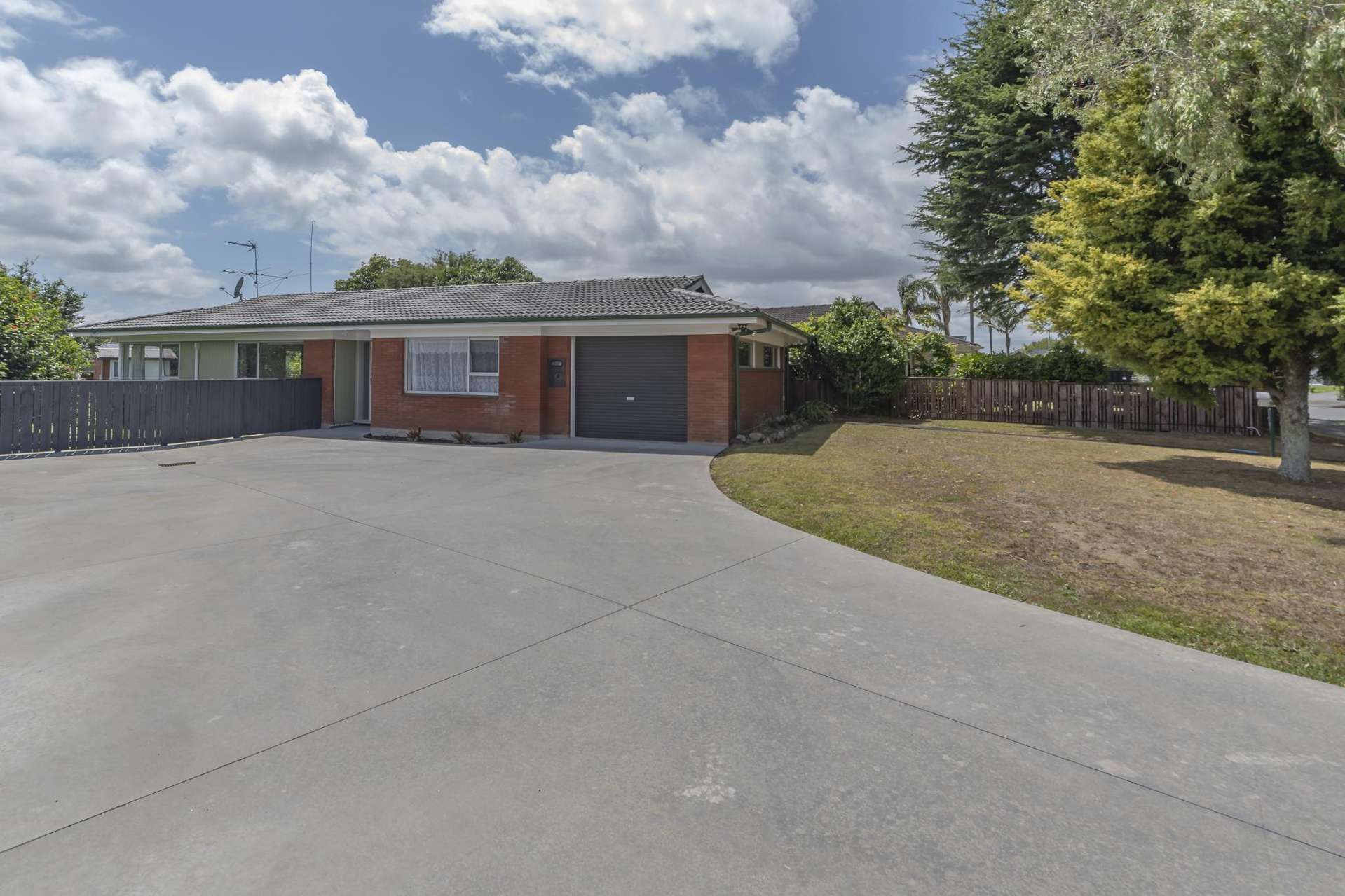17 Barnhill Crescent Pahurehure_0