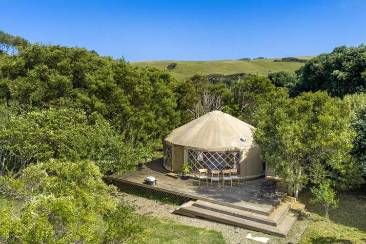 1574 Whaanga Road Raglan_12