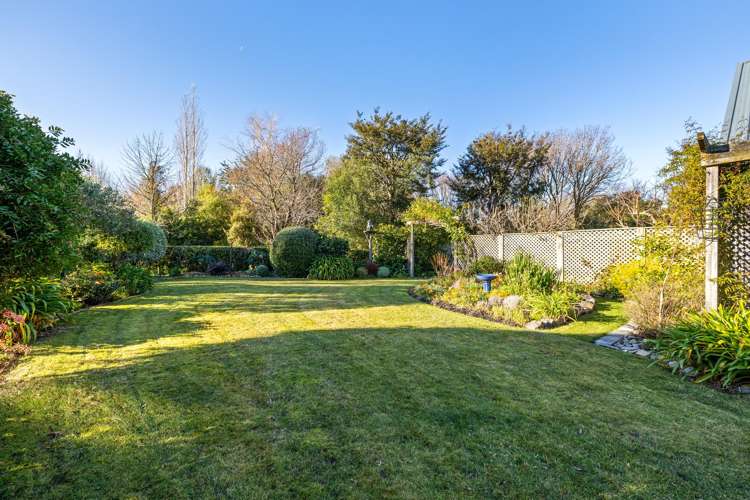 11 Cedar Place Amberley_21