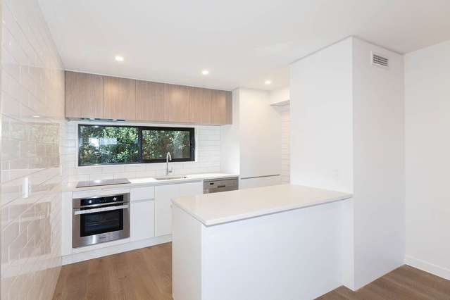 5/2 Oak Street Royal Oak_3