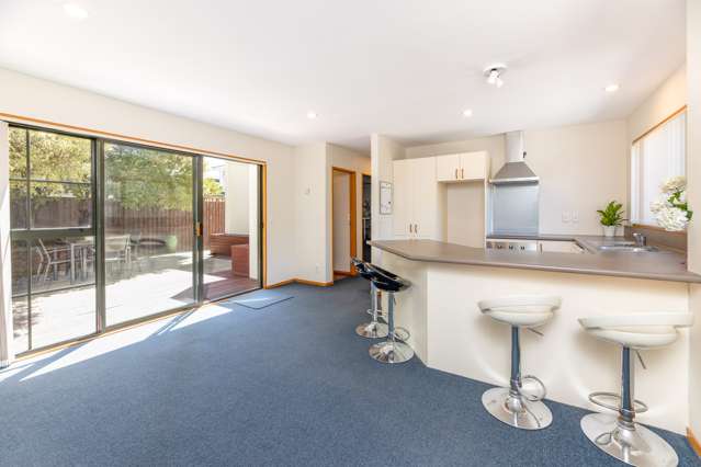 2/102 Mandeville Street Riccarton_2