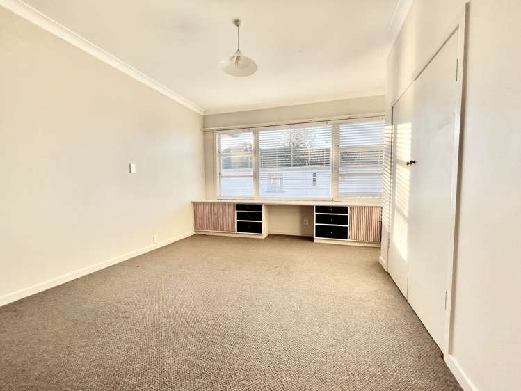 1/213 Te Atatu Road Te Atatu South_13