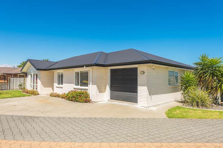 12 Gilligan Close College Estate_25