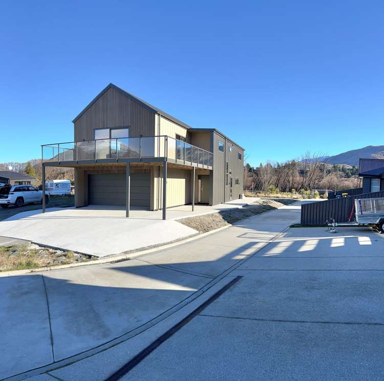 19 Walton Way, Shotover Country Lower Shotover_9